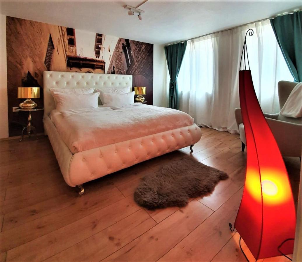 Design Apartment Barcelonanights ไฟรบวร์กอิมไบรส์เกา ภายนอก รูปภาพ